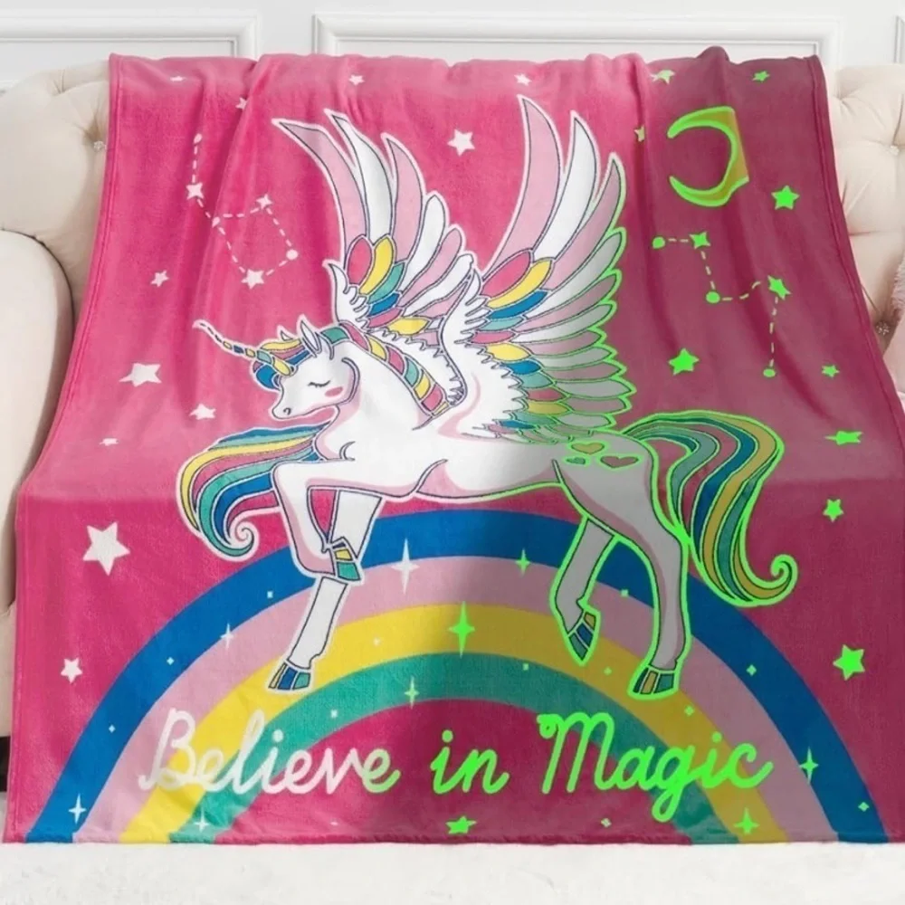NWT 50 x 60” Pink Unicorn Glow on the dark Blanket  🦄